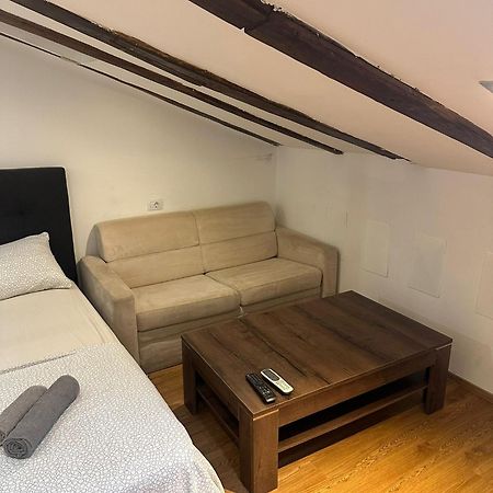 Apartment In The Heart Of Pula Exteriér fotografie