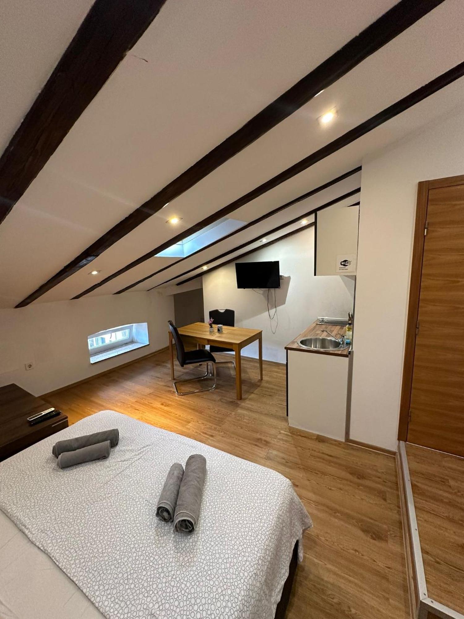 Apartment In The Heart Of Pula Exteriér fotografie